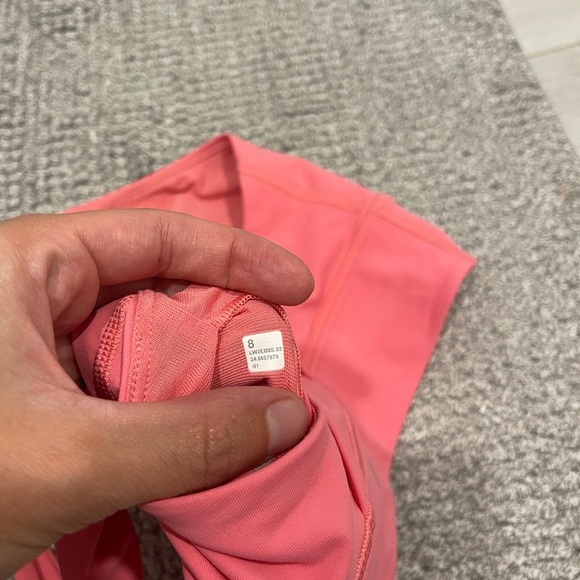 Lululemon Energy Longline Bra *Medium Support, B–D Cups
pink size 8 - Picture 5 of 5